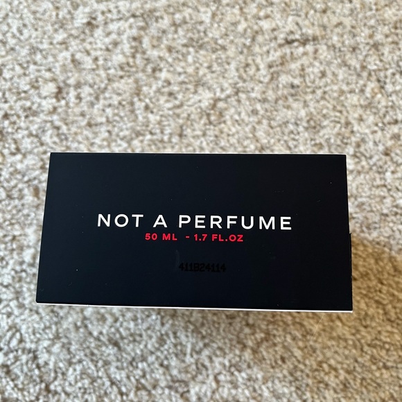 Juliette Has a Gun Not a Perfume - Picture 2 of 7